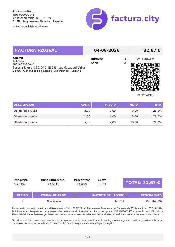 Factura en PDF con el logotipo de la empresa, el código QR de Veri*factu, las líneas de producto y el total